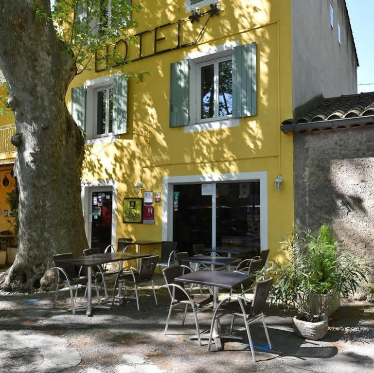 Logis Hotel De L'Etang Cucuron Exteriör bild