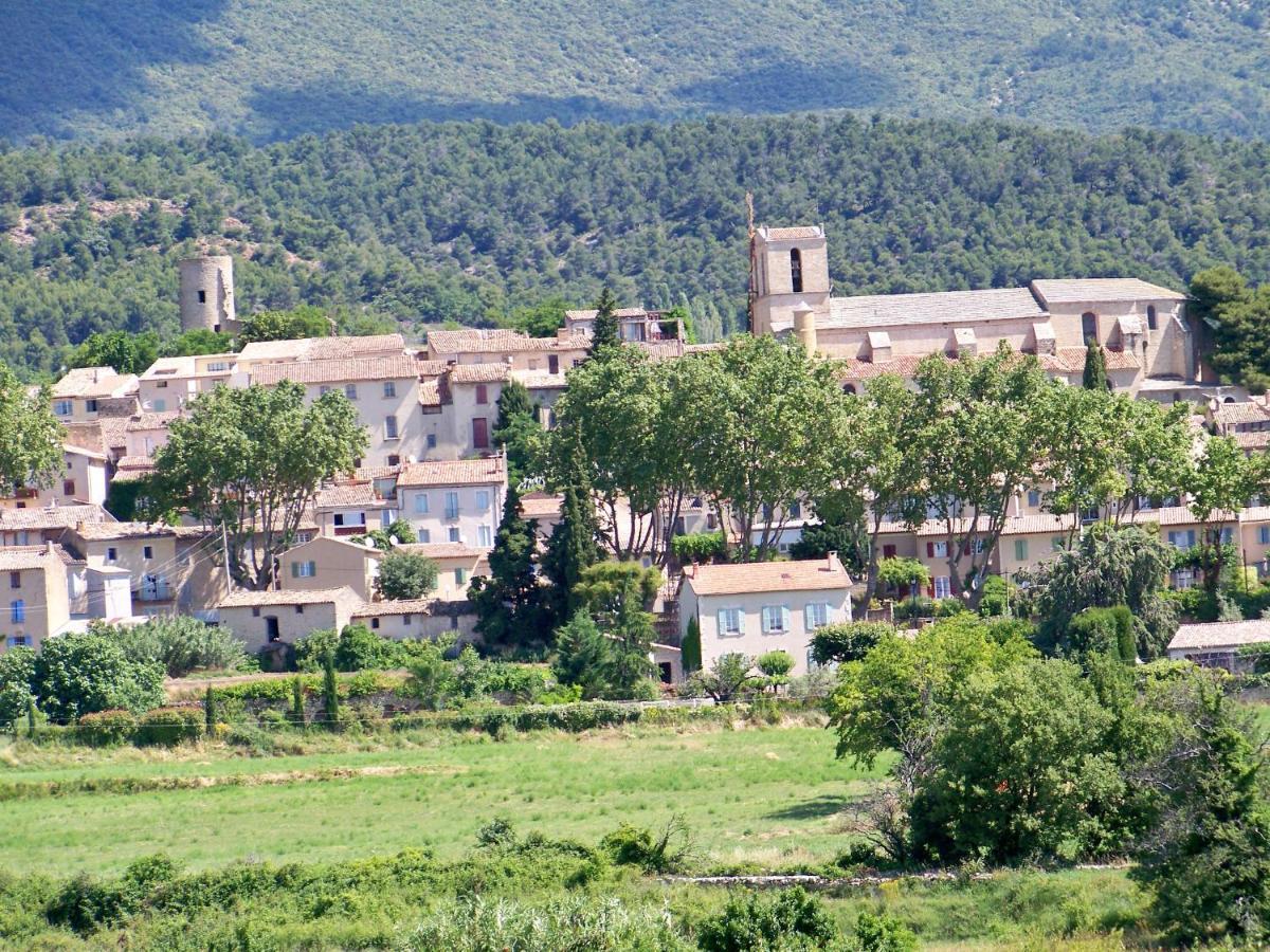 Logis Hotel De L'Etang Cucuron Exteriör bild